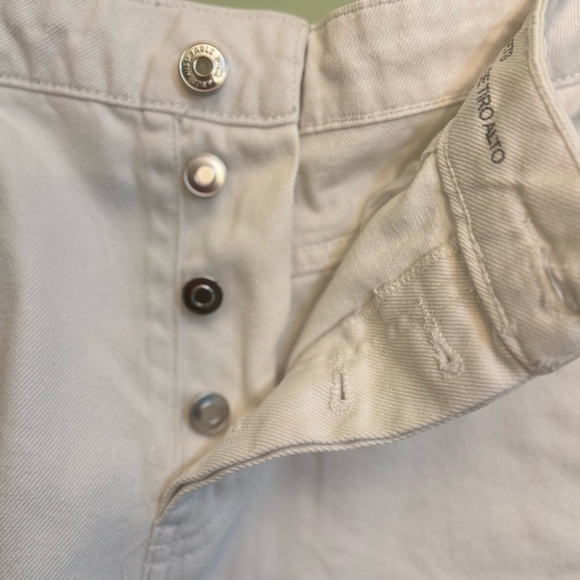 Wild Fable Women High Rise White jean Shorts Button Fly Fringe hem size 12 - Picture 4 of 7
